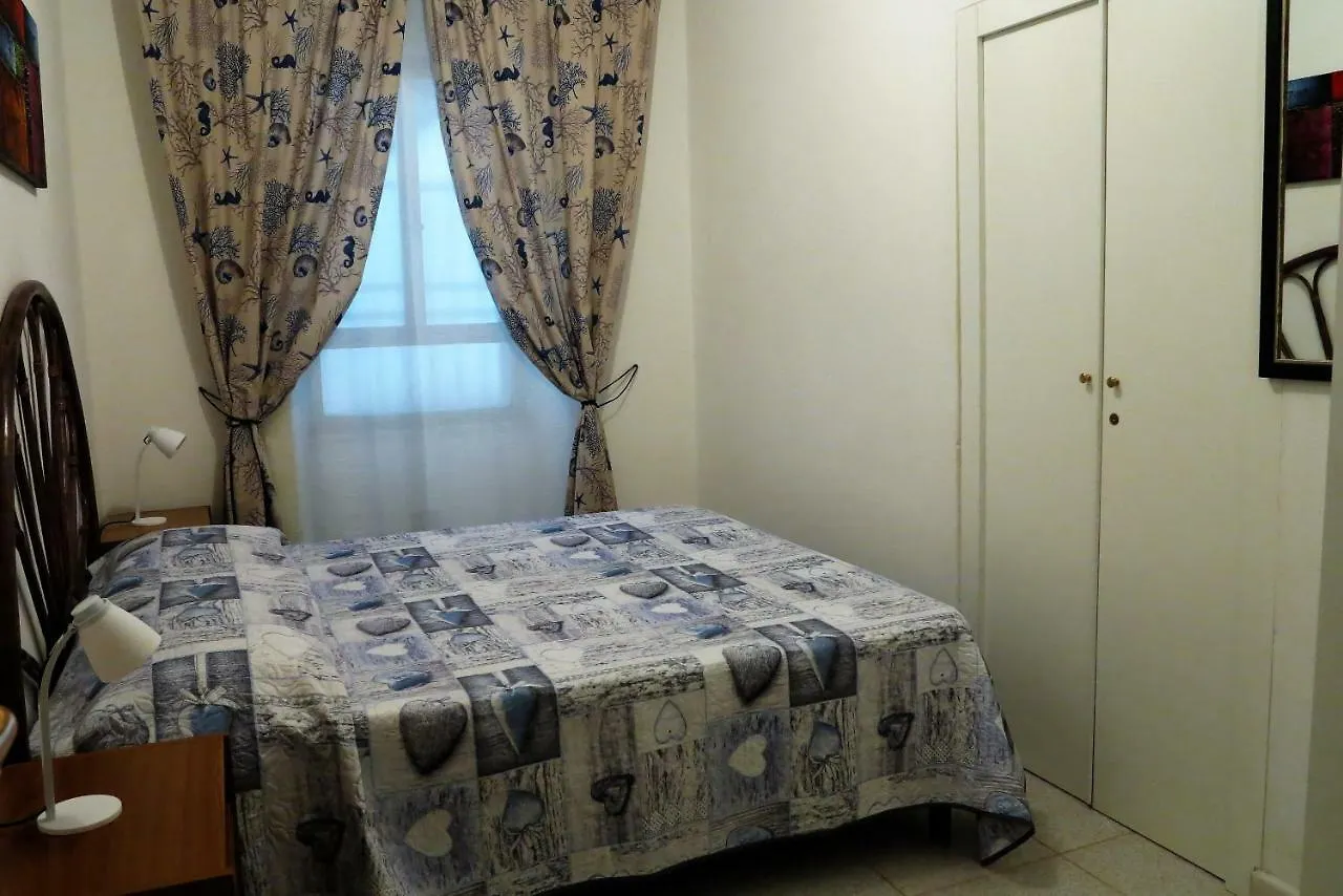 Yellowhouse Cala Gonone 0*,  Italien