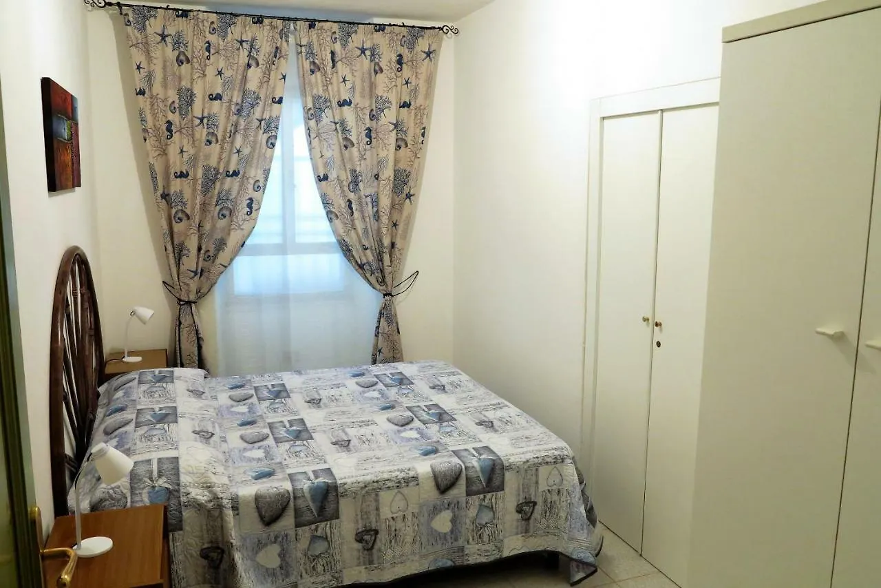 Appartamento Yellowhouse Cala Gonone Italia